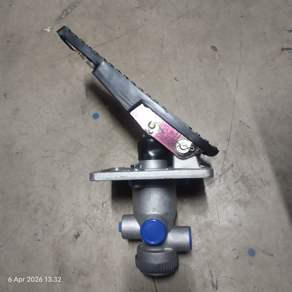 Brake Valve Assy Wheel Loader HL665L